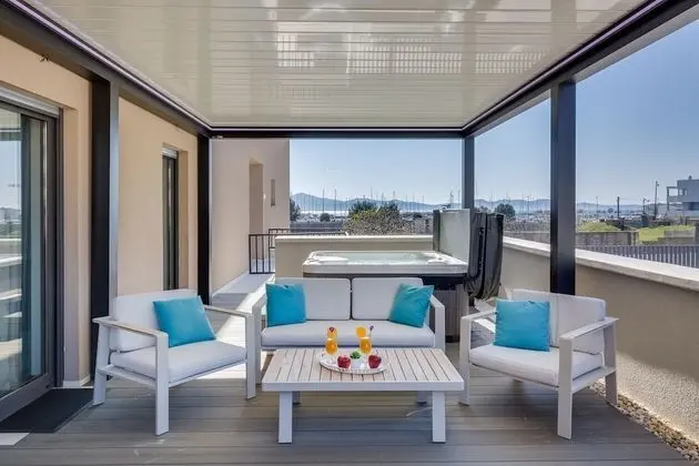 Luxury Apart Daire, 2 Yatak Odası, Sıcak Su Havuzu, Deniz Manzaralı