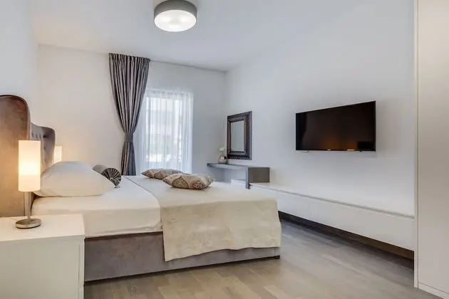 Luxury Apart Daire, 2 Yatak Odası, Sıcak Su Havuzu, Kısmi Deniz Manzaralı