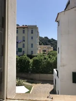 Junior Süit, Bahçe Manzaralı