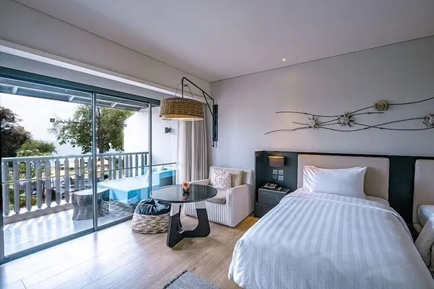 Shellsea Pool Access