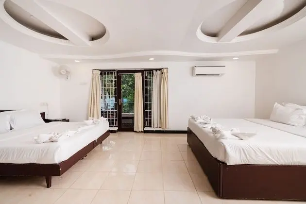 Deluxe Suite With Garden View