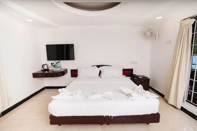 Deluxe Suite With Garden View