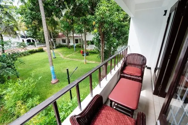 Deluxe Suite With Garden View