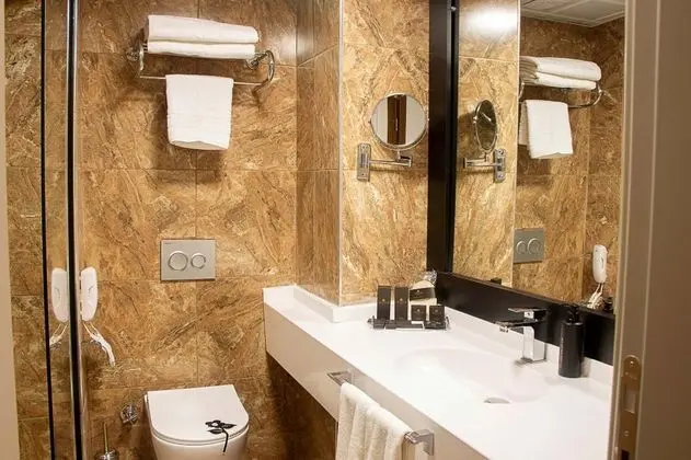 Twin Room, Sokak Manzaralı