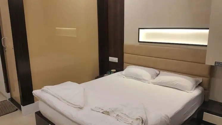 Executive Tek Büyük Yataklı Oda
