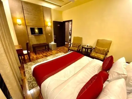 Deluxe Tek Büyük Yataklı Oda