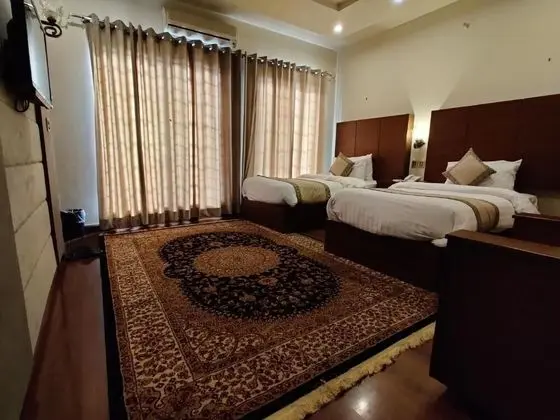 Deluxe Tek Büyük Yataklı Oda