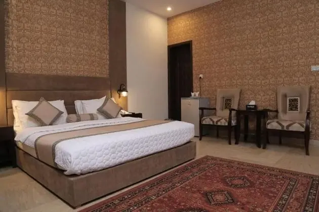 Deluxe Tek Büyük Yataklı Oda