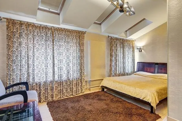 Basic Tek Büyük Yataklı Oda