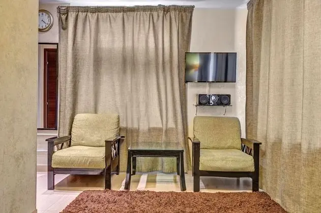 Basic Tek Büyük Yataklı Oda