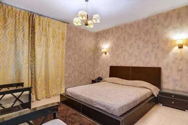 Business Tek Büyük Yataklı Oda