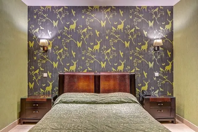 Business Tek Büyük Yataklı Oda