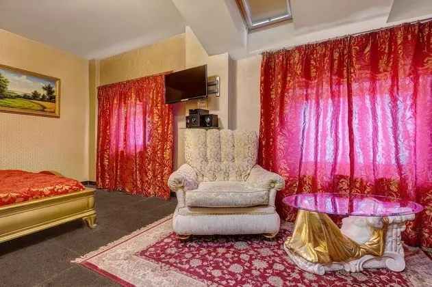 Comfort Tek Büyük Yataklı Oda