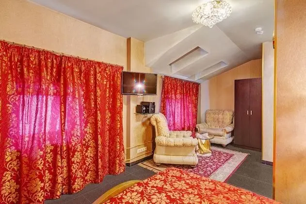 Comfort Tek Büyük Yataklı Oda