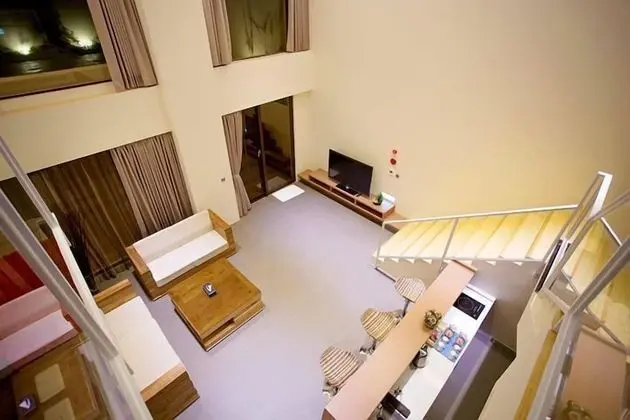 Villa (4-14PAX)