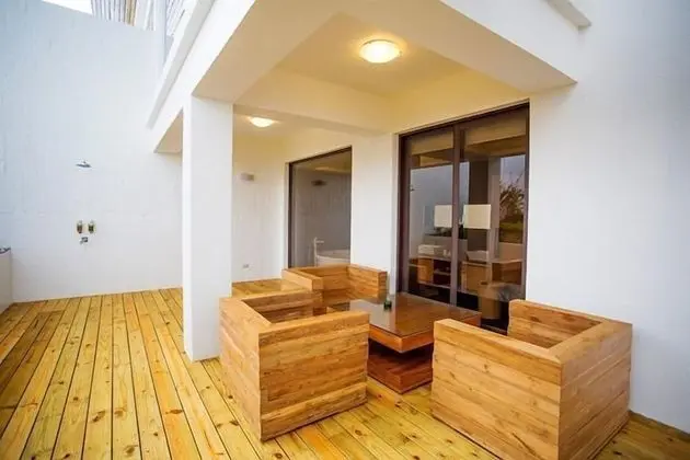 Villa (4-14PAX)