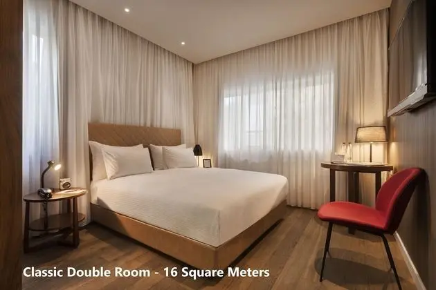 Classic Tek Büyük veya İki Ayrı Yataklı Oda