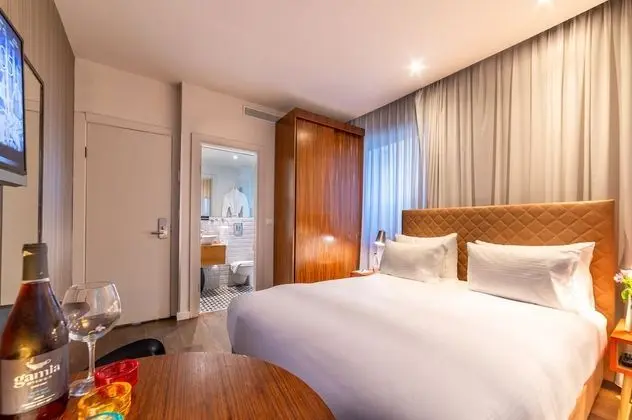 Classic Tek Büyük veya İki Ayrı Yataklı Oda