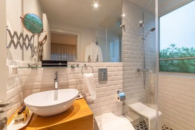 Classic Tek Büyük veya İki Ayrı Yataklı Oda