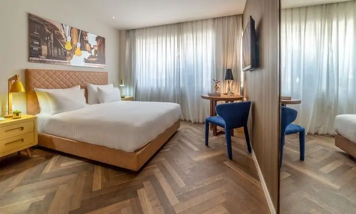 Superior Tek Büyük veya İki Ayrı Yataklı Oda