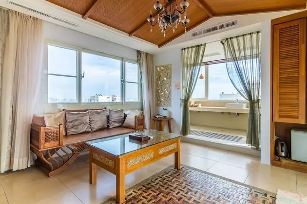 Deluxe Tek Büyük Yataklı Oda, Küvet, Okyanus Manzaralı