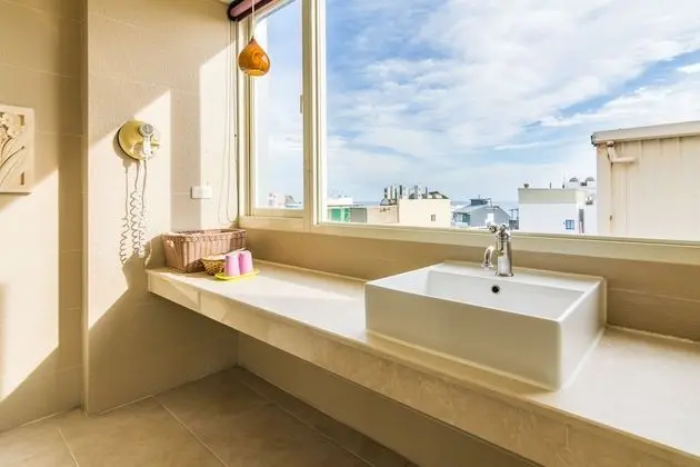 Deluxe Tek Büyük Yataklı Oda, Küvet, Okyanus Manzaralı