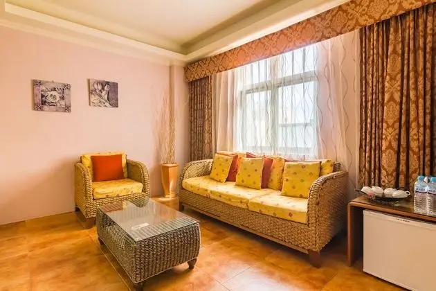 Superior Dört Kişilik Oda, Küvet, Dağ Manzaralı