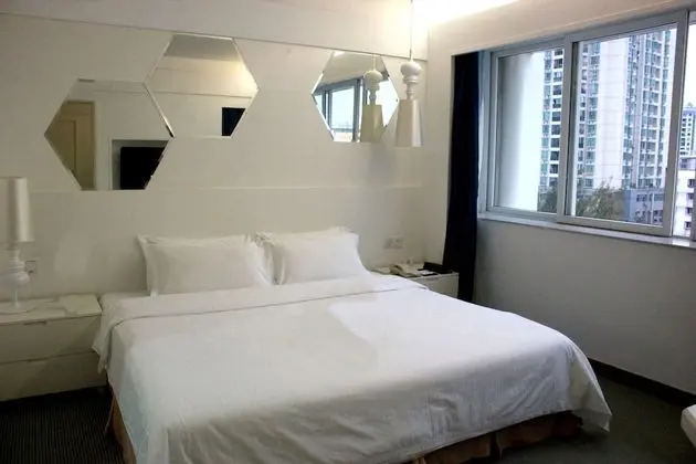 Business Tek Büyük Yataklı Oda