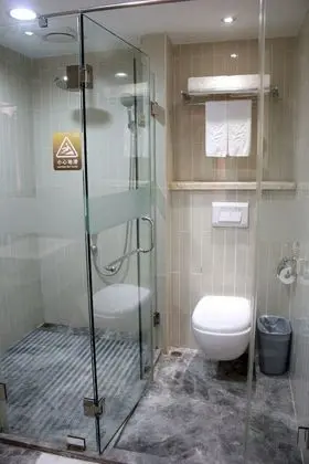 Business Tek Büyük Yataklı Oda