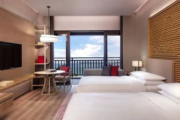 Grand Oda, 2 Çift Kişilik Yatak, Sigara İçilebilir, Deniz Manzaralı