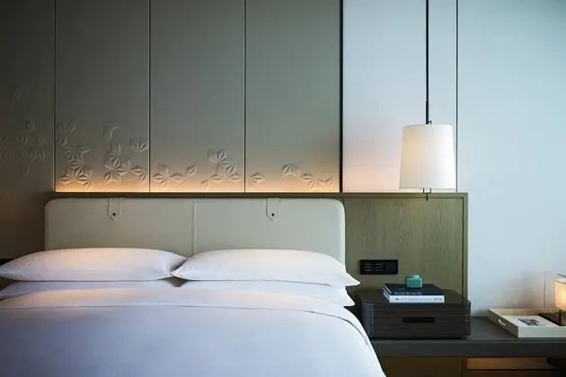 Oda, 1 En Büyük (King) Boy Yatak, Koy Manzaralı