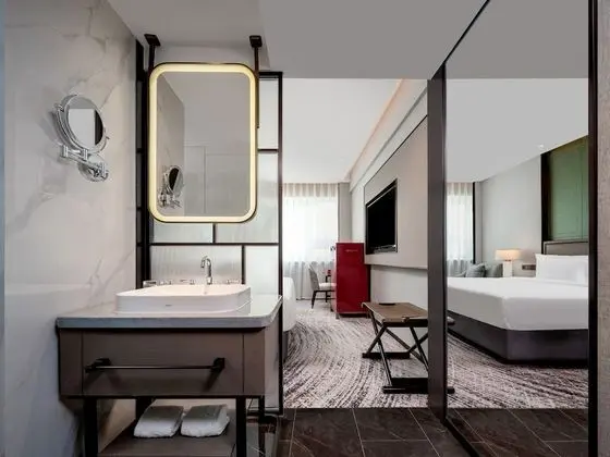 Superior Oda, 1 Büyük (Queen) Boy Yatak