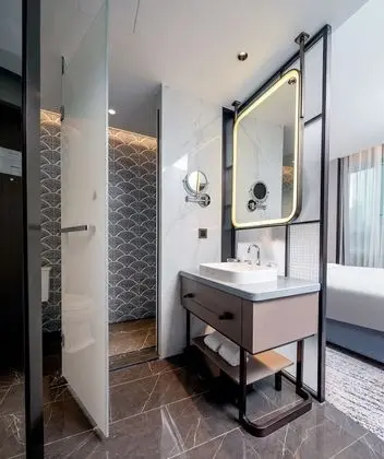 Superior Oda, 1 Büyük (Queen) Boy Yatak