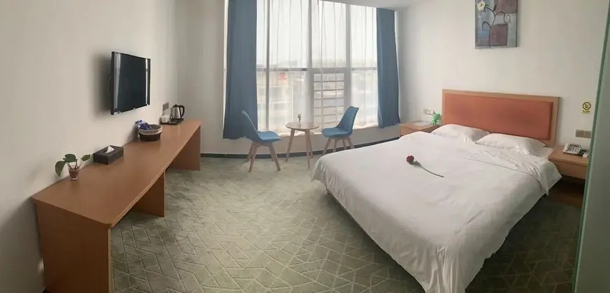 Deluxe Tek Büyük Yataklı Oda