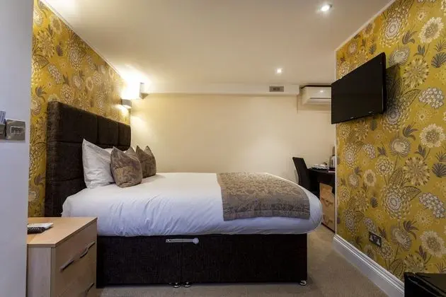 Standard Tek Büyük Yataklı Oda