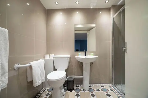 Üç Kişilik Oda (3 single beds)