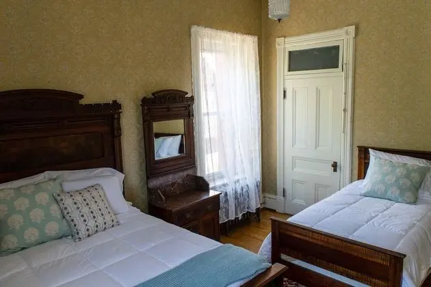 Deluxe Üç Kişilik Oda, Birden Çok Yatak
