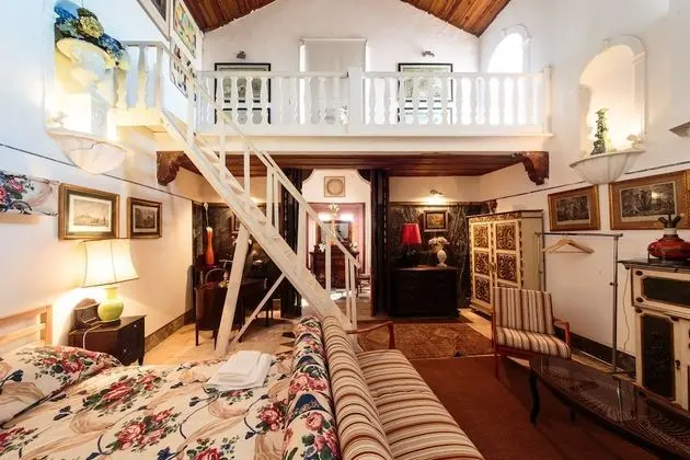 Villa (Shepinetree - The Chapel)