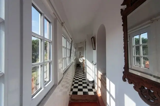 Villa (Shepinetree - The Chapel)