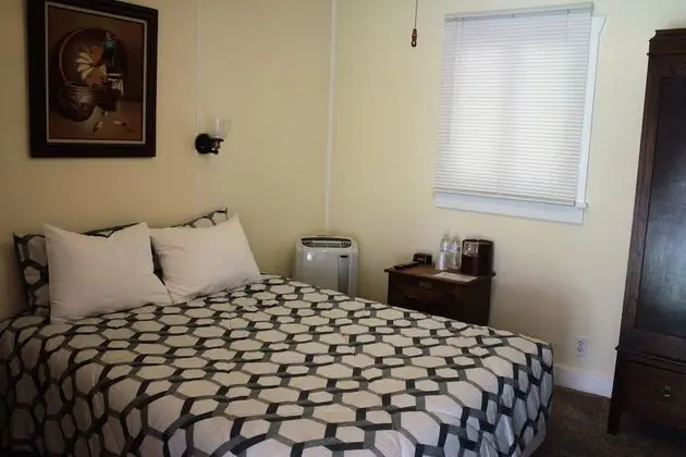Comfort Tek Kişilik Oda, 1 Büyük (Queen) Boy Yatak, Buzdolabı ve Mikrodalga, Avlu Manzaralı