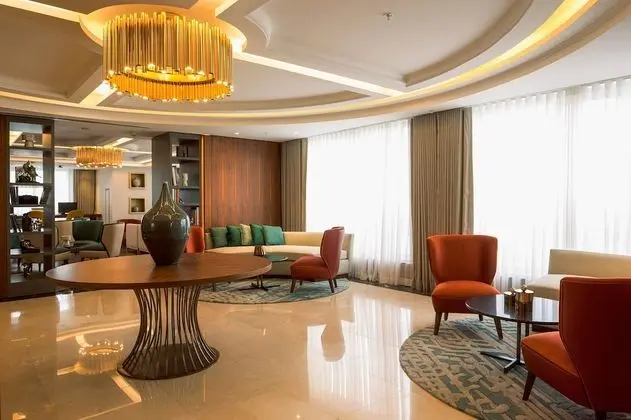 Junior Süit, 1 En Büyük (King) Boy Yatak, Sigara İçilmez, Şehir Manzaralı