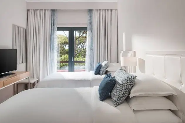 Premium Oda, 4 Yatak Odası, Balkon, Bahçe Manzaralı