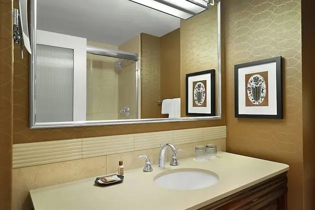 Traditional Room, 1 King Bed, Non Smoking, City View