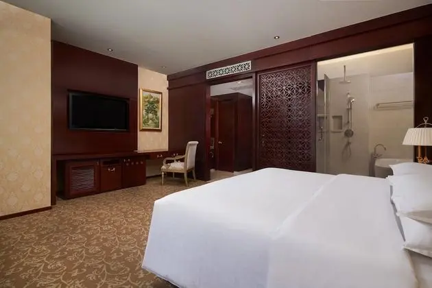 Oda, 1 En Büyük (King) Boy Yatak, Şehir Manzaralı