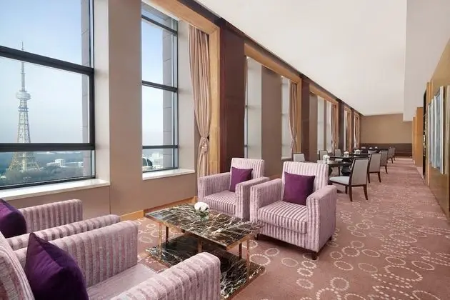 Club Oda, 1 En Büyük (King) Boy Yatak, Sigara İçilebilir, Şehir Manzaralı
