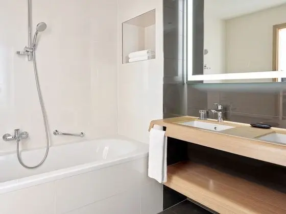 Deluxe Oda, 1 En Büyük (King) Boy Yatak, Balkon, Deniz Manzaralı
