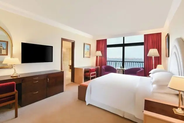 Executive Süit, 2 Yatak Odası, Sigara İçilebilir, Deniz Manzaralı (Corner, Balcony)