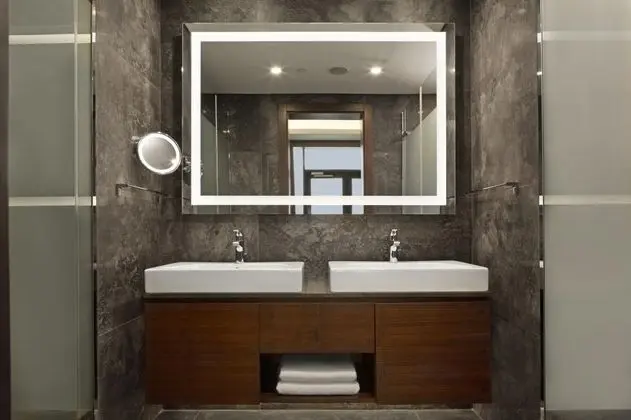 Executive Suite, Şehir Manzaralı