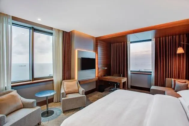 Grand Oda, 1 En Büyük (King) Boy Yatak, Sigara İçilmez, Deniz Manzaralı