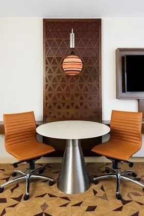 Deluxe Oda, 2 Çift Kişilik Yatak, Şehir Manzaralı (Hearing Accessible)